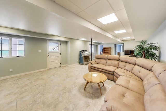 250 W Lake Front Drive W, Beverly Shores, IN 46301