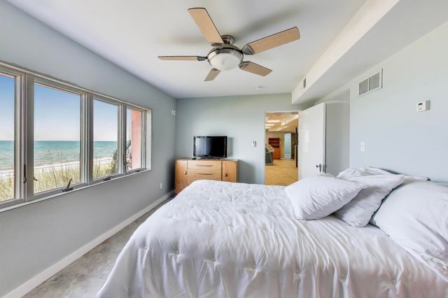 250 W Lake Front Drive W, Beverly Shores, IN 46301