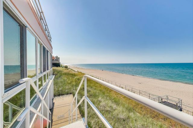 250 W Lake Front Drive W, Beverly Shores, IN 46301