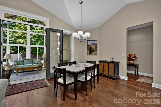 323 Fennel Dun Circle, Biltmore Lake, NC 28715