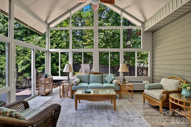 323 Fennel Dun Circle, Biltmore Lake, NC 28715