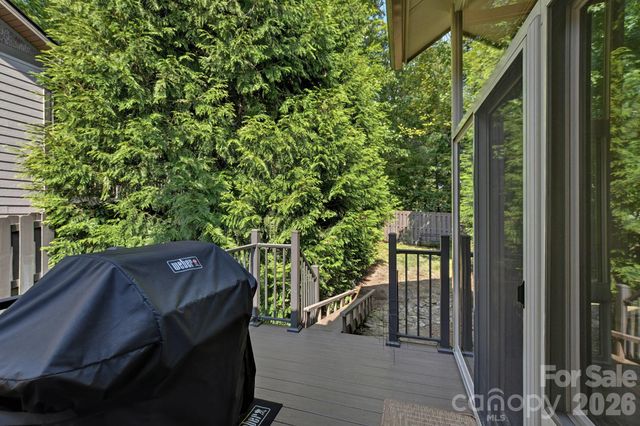 323 Fennel Dun Circle, Biltmore Lake, NC 28715