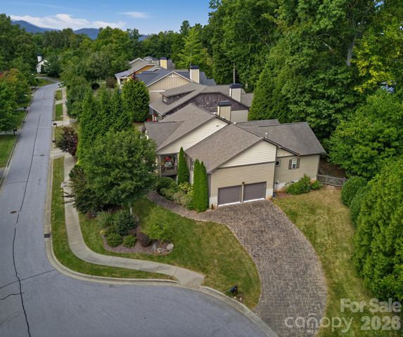 323 Fennel Dun Circle, Biltmore Lake, NC 28715