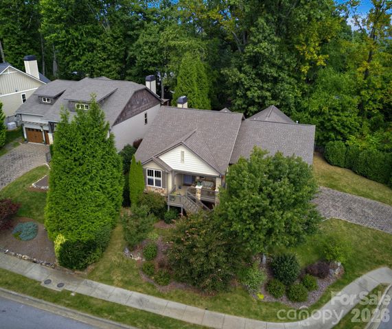 323 Fennel Dun Circle, Biltmore Lake, NC 28715