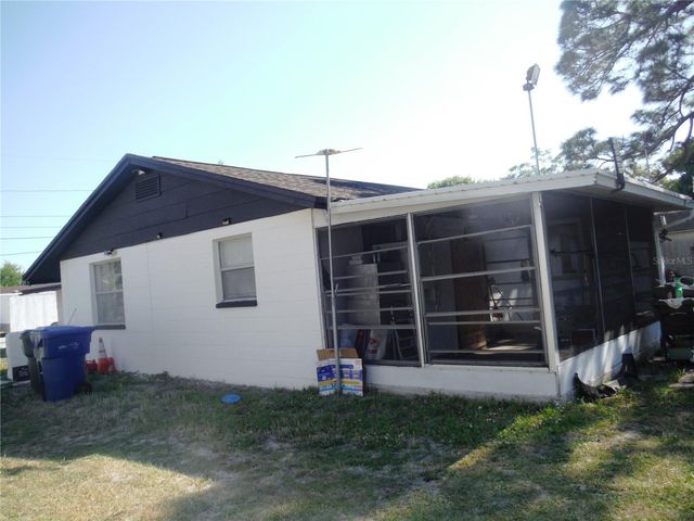 118 LAKE AVENUE SE, Largo, FL 33771