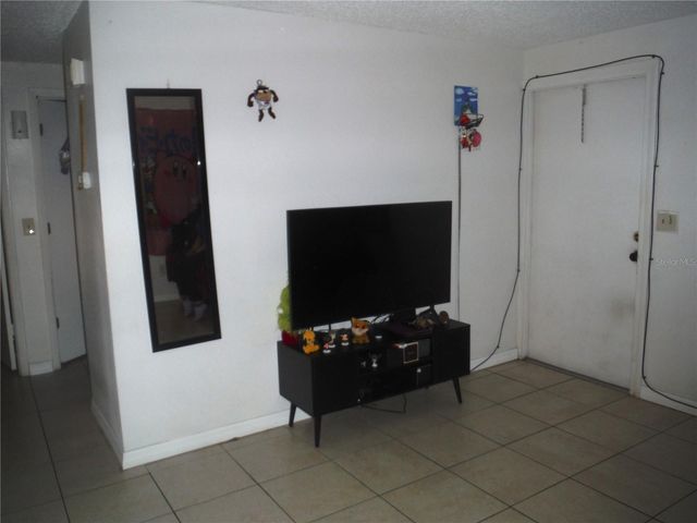 118 LAKE AVENUE SE, Largo, FL 33771