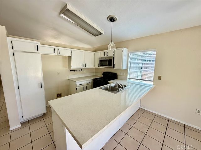 1053 Lilac Street, Hemet, CA 92545