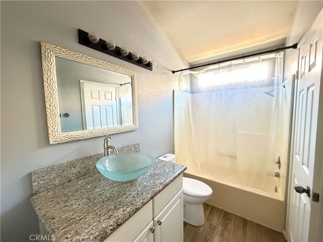 1053 Lilac Street, Hemet, CA 92545