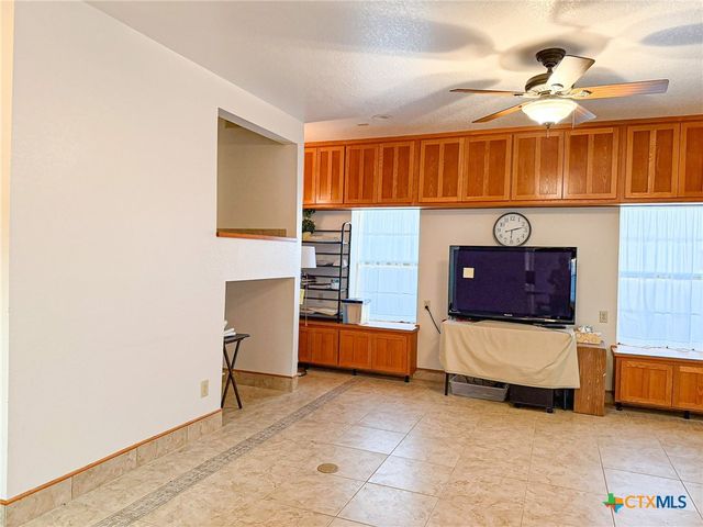 442 Tailwind Drive, Seguin, TX 78155