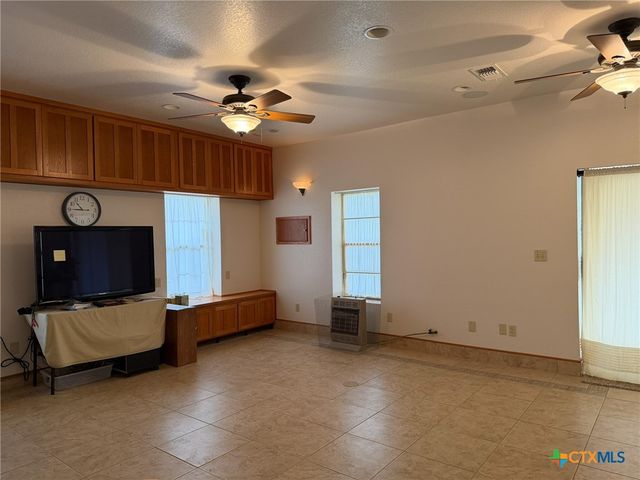 442 Tailwind Drive, Seguin, TX 78155