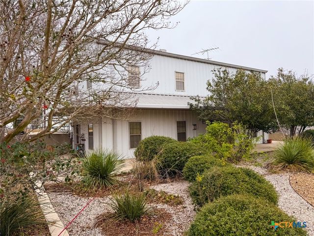 442 Tailwind Drive, Seguin, TX 78155