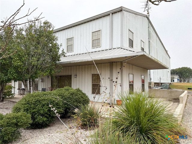 442 Tailwind Drive, Seguin, TX 78155