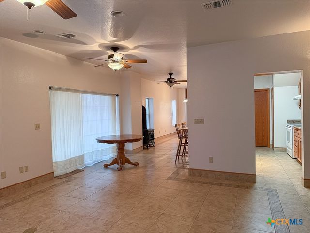 442 Tailwind Drive, Seguin, TX 78155