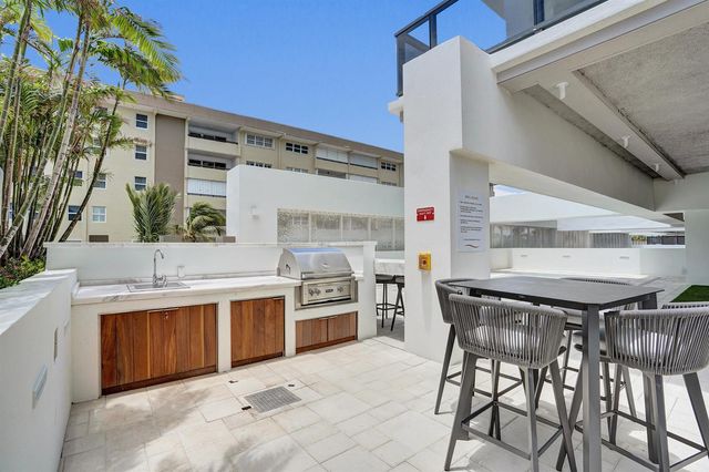 305 Briny Avenue 306, Pompano Beach, FL 33062