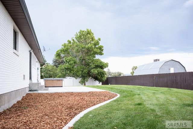 2303 W 3000 N, Rexburg, ID 83440