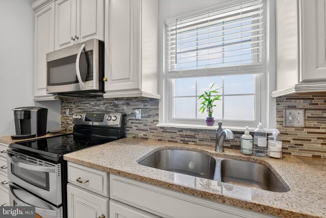 115 PRIMROSE LN, Wyomissing, PA 19610