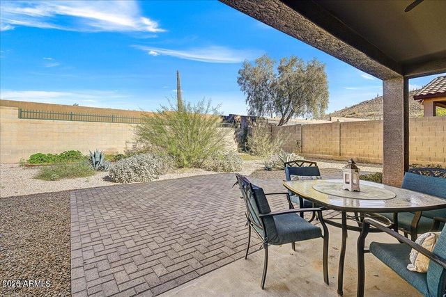 3824 W DESERT CREEK Lane, Phoenix, AZ 85086
