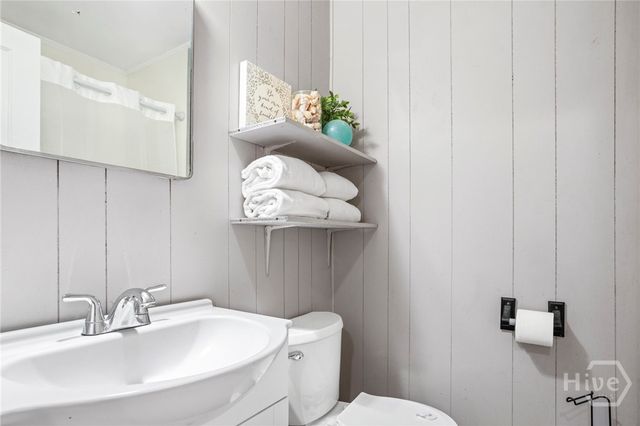 1915 Hawthorne Street, Savannah, GA 31404