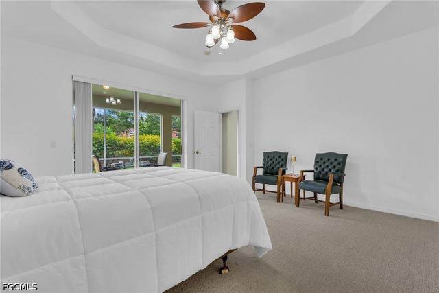 3807 Recreation LN, Naples, FL 34116