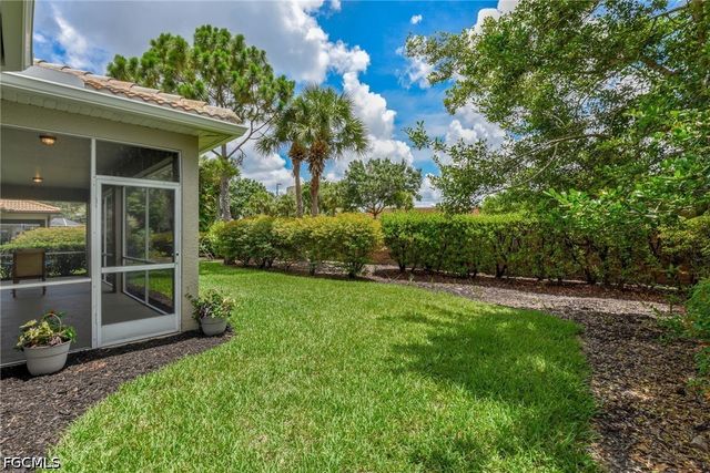 3807 Recreation LN, Naples, FL 34116