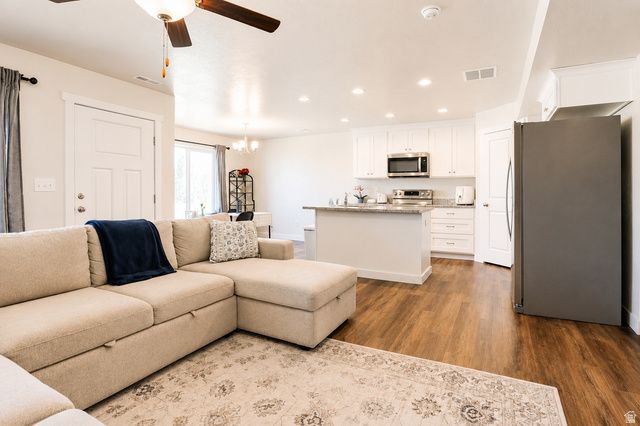 88 E GINGER GOLD RD, Santaquin, UT 84655