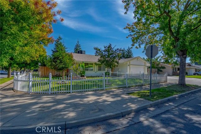 2988 Bedford, Merced, CA 95340