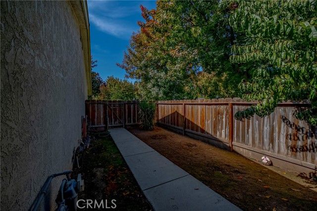 2988 Bedford, Merced, CA 95340