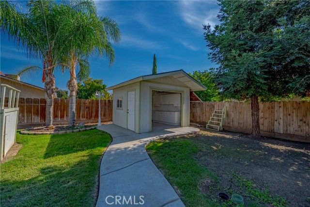 2988 Bedford, Merced, CA 95340