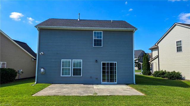 5733 Midstream Circle, Clemmons, NC 27012
