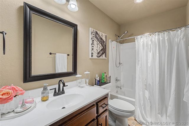 3337 S 207th East Avenue, Broken Arrow, OK 74014