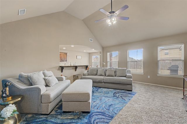 3337 S 207th East Avenue, Broken Arrow, OK 74014