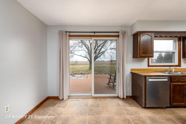 2205 S Van Buren Road, Reese, MI 48757