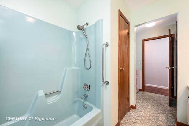 2205 S Van Buren Road, Reese, MI 48757