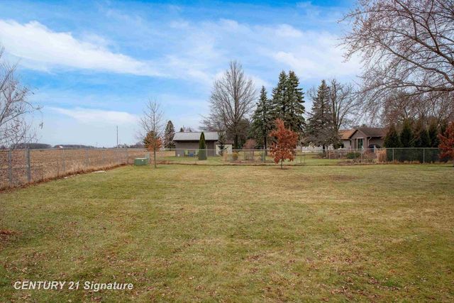 2205 S Van Buren Road, Reese, MI 48757