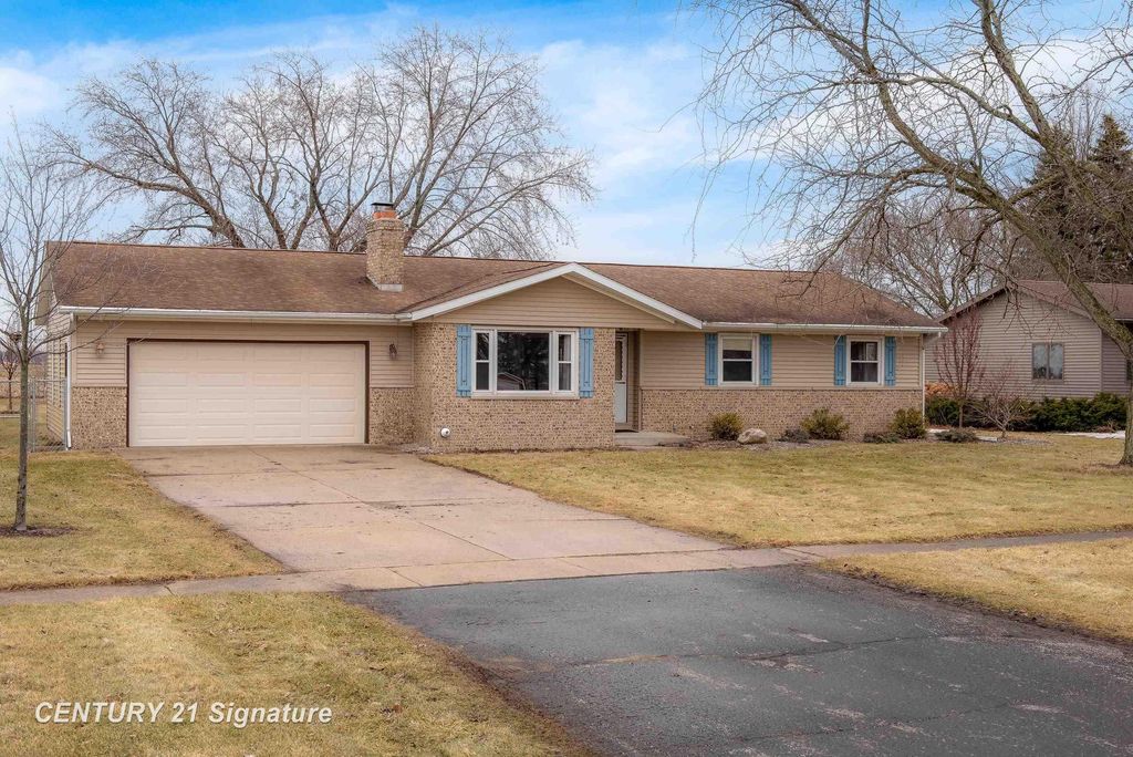 2205 S Van Buren Road, Reese, MI 48757