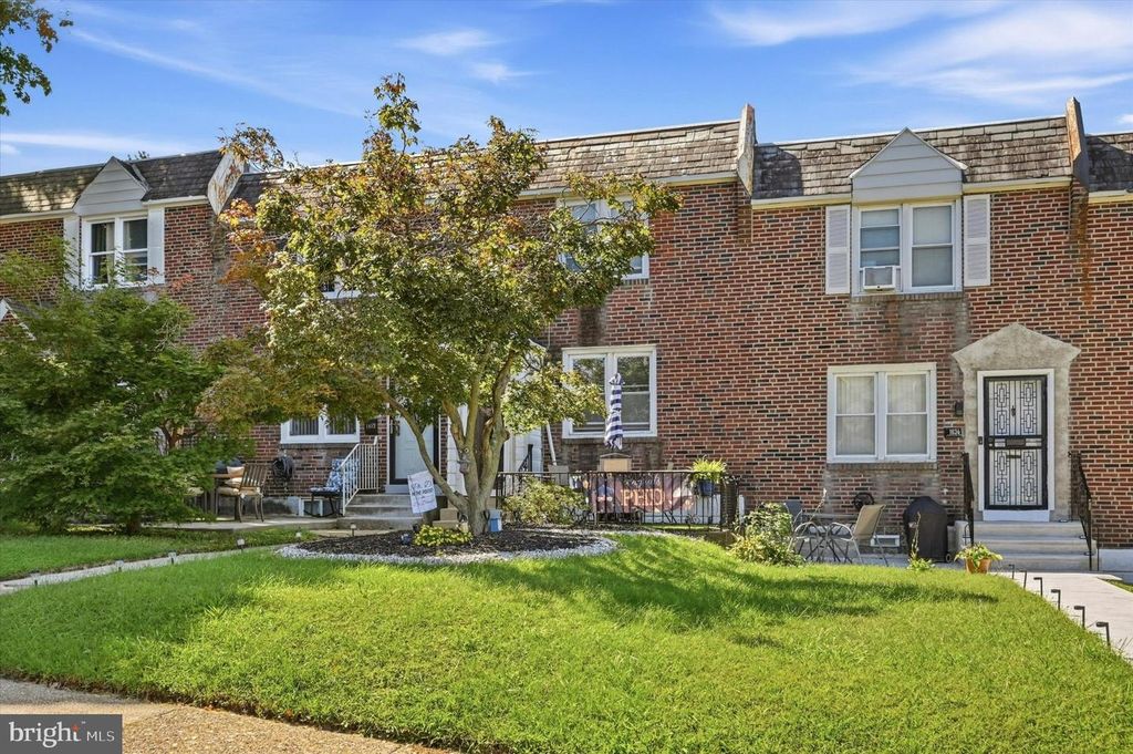 1834 FARRINGTON RD, PHILADELPHIA, PA 19151 — exterior