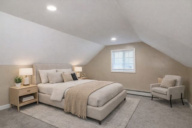 2085 Memorial Dr, South Hadley, MA 01075