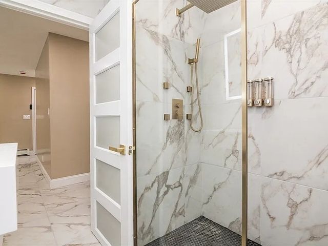 2085 Memorial Dr, South Hadley, MA 01075