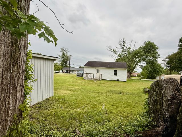 47 Holly Lane, Crab Orchard, KY 40419