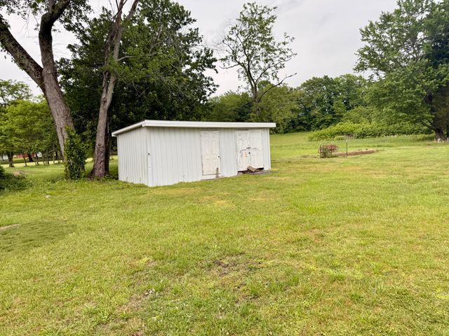 47 Holly Lane, Crab Orchard, KY 40419