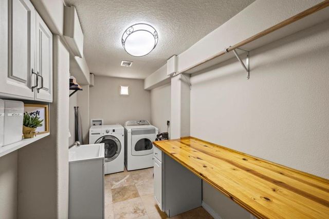 126 E Shore Drive, Clear Lake Shores, TX 77565