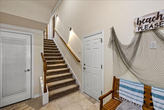 126 E Shore Drive, Clear Lake Shores, TX 77565