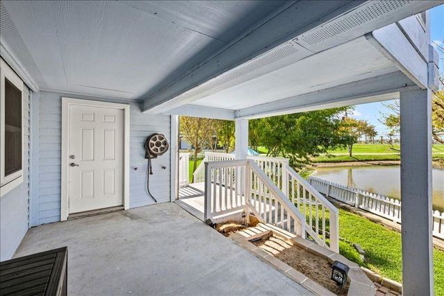 126 E Shore Drive, Clear Lake Shores, TX 77565