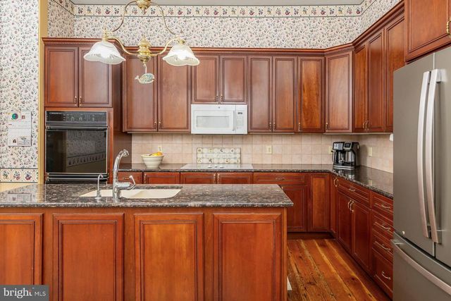 26 N GREENWICH ST, Alloway, NJ 08001