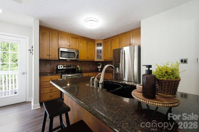 65 Airish Lane, Waynesville, NC 28785
