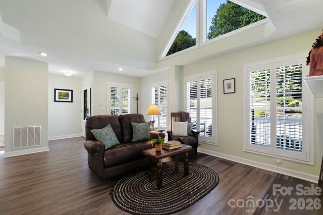 65 Airish Lane, Waynesville, NC 28785