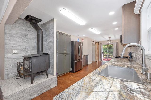 5758 Vacation Blvd, Somerset, CA 95684