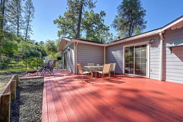 5758 Vacation Blvd, Somerset, CA 95684