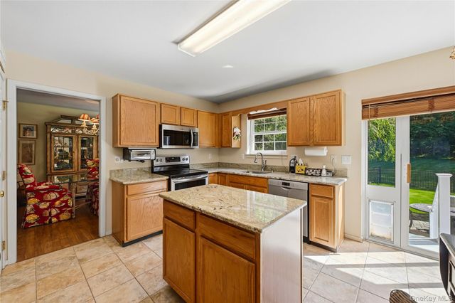 43 Ramblewood Drive, Newburgh, NY 12550