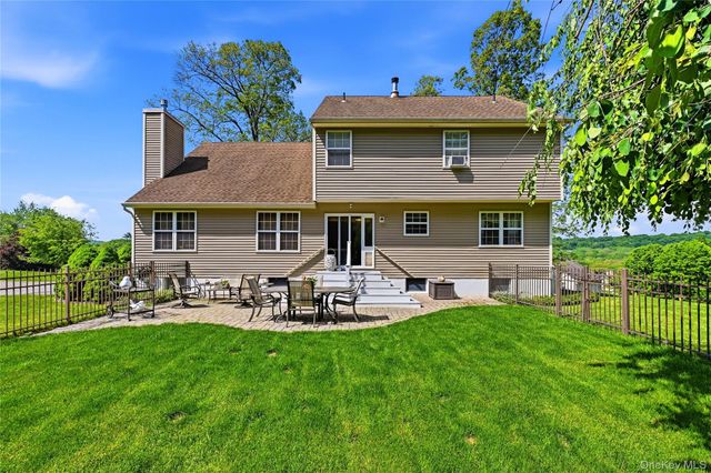 43 Ramblewood Drive, Newburgh, NY 12550